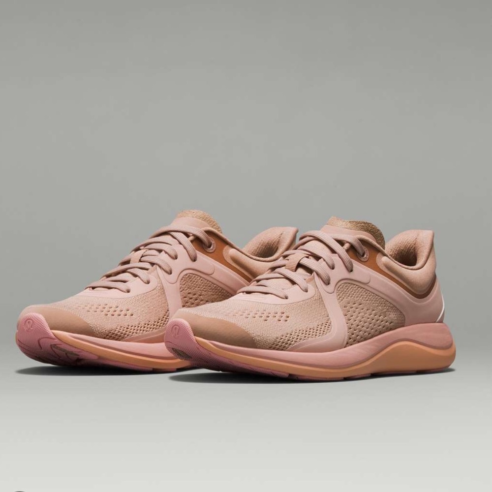 lululemon Women's Chargefeel Low Sneakers Color Mink Size: 8.5